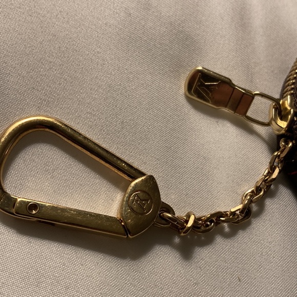 🍒Louis Vuitton MURAKAMI CHERRY ROUND COIN purse Porte Monnaie Rond Coin CERISES - Picture 3 of 7